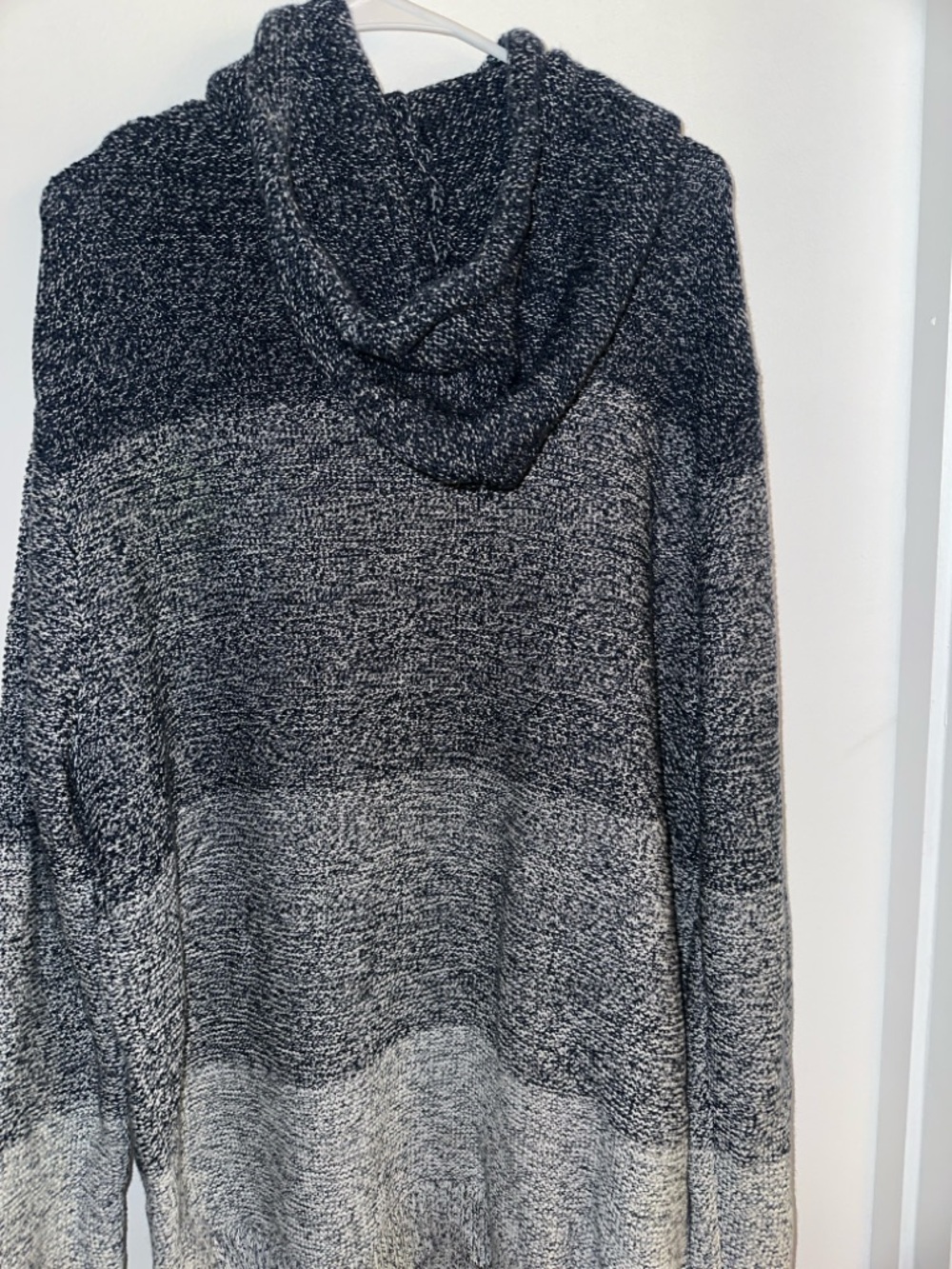 American Eagle Outfitters Men's Crewneck Sweater - Black and Gray Ombre - Picture 2 of 3
